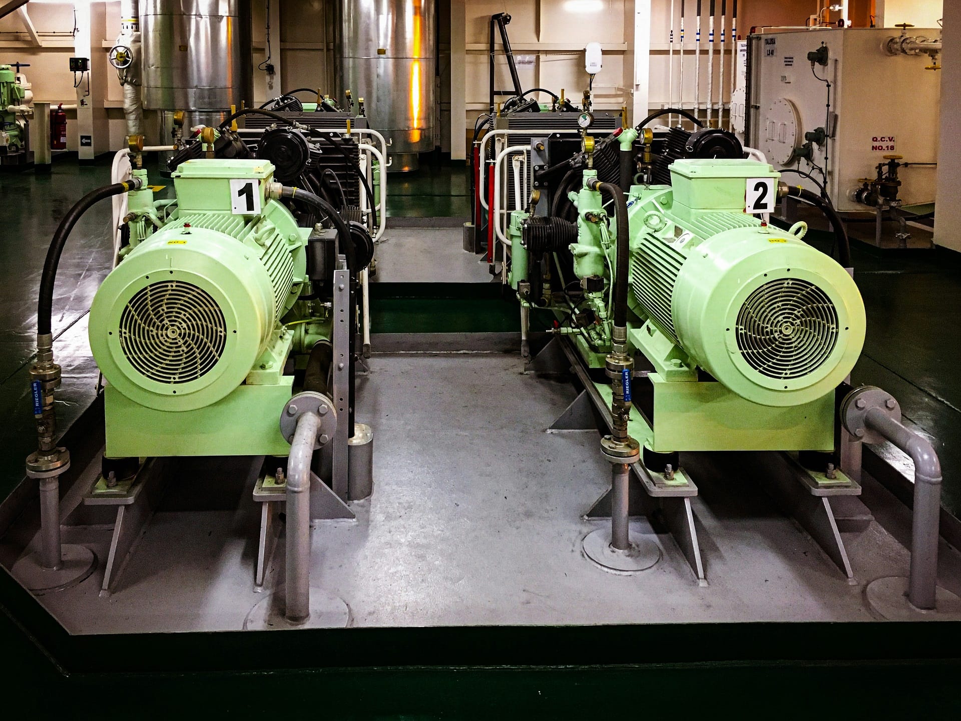 Industrieller Kompressor als Betriebsmittel